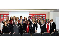 Kadın Girişimciler Kadının Yerini Tartıştı