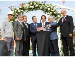 Chp'li Günaydın: Akp İki Cümlelik Bir Parti