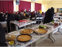 Pazaryolu'nda Kadınlar Yemek Yarışmasında Hünerlerini Sergiledi