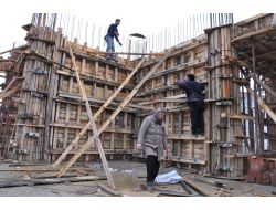 Türkiye’nin İlk Kadın Cami Dernek Başkanı Camisine Yardım Bekliyor