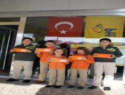 Yeni Yıldan Beklentilerini Yazdıkları Mektupları, Cumhurbaşkanı Gül Ve Başbakan Erdoğan'a Gönderdiler