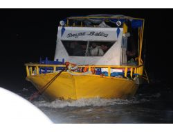 Erçek Gölü'nde -20 Derecede 6 Saat Mahsur Kalan Balıkçılar Kurtarıldı