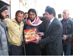 Gurbetçi İş Adamından Suriyeli Sığınmacılara Lahmacun