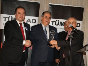 YILIN BÜROKRATI ÖDÜLÜ