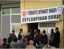 Tdv'den Suriyelilere 3 Tır Dolusu Gıda Yardımı