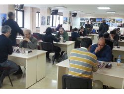 Makine Mühendisleri Satrançla Stres Attı