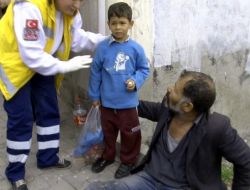 Kazazede Çocuğun Bisküvisi Elinde Kaldı