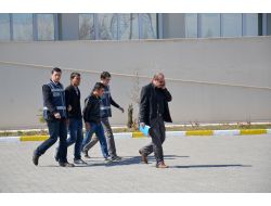 Tartıştığı Arkadaşını Mangal Şişi İle Öldürdü