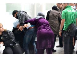 Suriye'ye Gitmek İsteyen Eşini İkna Edemeyince Sinir Krizi Geçirdi