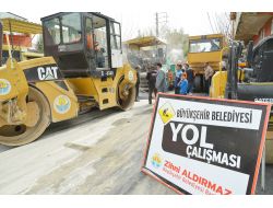 Dağlıoğlu Mahallesi'ndeki Yollar Asfaltlanıyor