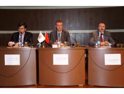 'Türkiye'de Anayasa Mahkemesi'nin İnsan Hak Ve Özgürlüklerini Koruma Görevi Yok'