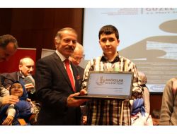 İstiklal Marşı’nı Güzel Okuyan Engelliler Ödüllendirildi