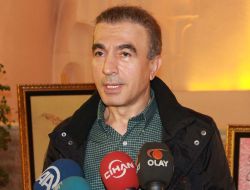 "En Kötü Demokrasi En İyi Varsayılan, Gönüllerde Geçen Darbelerden İyidir"