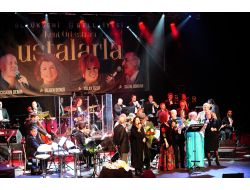 Türk Popunun Efsaneleri Ankara’da Sahneye Çıktı