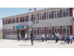 Uşak İtfaiyesi Okullarda Yangın Tatbikatı Yaptı