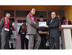 Liseli Öğrenciler, Robot Yarışmasında Üniversiteleri Geride Bıraktı