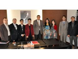 Türkçe Olimpiyatları Öğrencileri Midyat Protokolünü Ziyaretler Etti