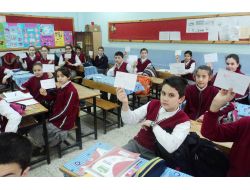 Öğretmenlerinin Sigarayı Bırakması İçin 100 Öğrenci Mektup Yazdı