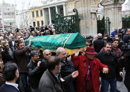 Metin Serezli'yi Dostları Uğurladı