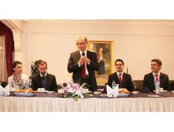 Arü Öğrencilerinden, Güvenli İnternet Projesine Halaylı Kutlama