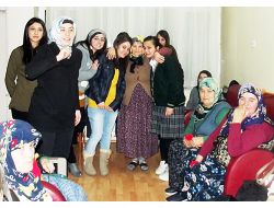 Gençlik Meclisi Üyelerinden Huzurevine Ziyaret