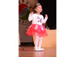 Minikler İstiklal Marşı’nı Güzel Okumak İçin Yarıştı