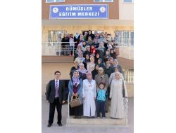 Denizli’deki Okuma Salonları Öğrencileri Velileriyle Birlikte Eğitiyor