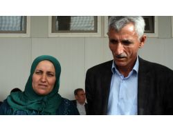 Askerin Yakınları Mardin Havalimanı'nda Bekliyor