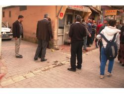 Yan Baktı Diye Silahla Bacağından Vurdu