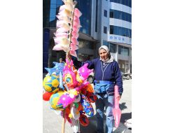 13 Yıldır Çocuklarından Haber Alamayan Kadın Başbakan'dan Yardım İstedi