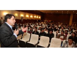 Madde Bağımlılığına Karşı Tiyatroyla Da Mücadele Ediliyor