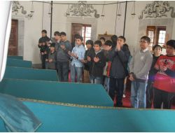 Bilgi Evi Öğrencilerinden Sahabe Ve Türbe Ziyareti