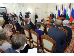 Putin’den Abbas’a Dostluk Nişanı