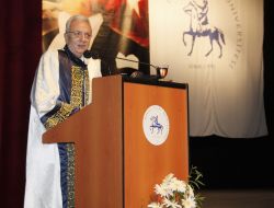 İzmir’de Yedi Kurum Ortak Tıp Bayramı Kutladı