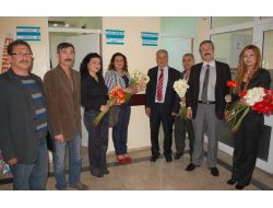 Mhp'liler Doktorların Bayramını Çiçekle Kutladı