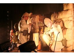 ‘bir Hilal Uğura’ Adlı Tiyatro Oyunu Büyük İlgi Gördü