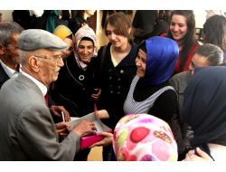 Gamek Kursiyerleri Yaşlıları Unutmadı