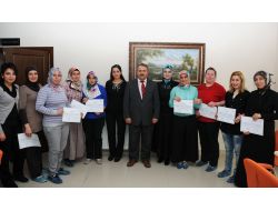 Nezaket Hanımevi’nde Sertifika Heyecanı