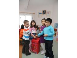 Antalya'da Kreş Öğrencileri 8 Kilogram Atık Pil Topladı