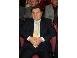 'Anayasa Sürecinde Taraflar Kırmızı Çizgilerinin Bir Adım Gerisinde Durmalı'