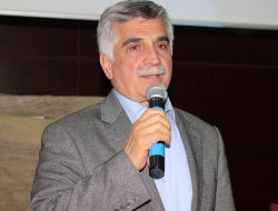 Çanakkale Şehitlerine Tiyatrolu Anma