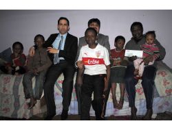 Hakkari Fem Dershanesi'nden Sudanlı Aileye Yardım