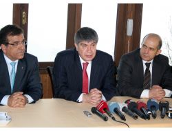 Ak Parti'li Türel: Bahar Ayında Silahların Çiçek Açmasını Bekliyoruz