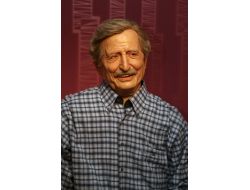 Usta Tiyatrocu Metin Serezli, Balmumu Heykeliyle Hatırlanacak