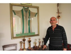 Golleriyle Sakaryaspor'u Ligde Tutan Hicri, Formasını 36 Yıldır Saklıyor