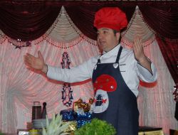 Elbistanlı Hanımlar Oktay Usta’yı Ağırladı