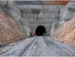 Denizli'de Yapılan Devasa Su İletim Kanalıyla 15 Bin Hektar Sulanacak