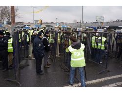Kutlama Alanına Girişler Başladı