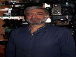 Sigarayı Bırakan Tiryaki, Tasarruf Ettiği Parayla Paha Biçilmez Fotoğraf Makinesi Koleksiyon Oluşturdu