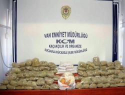 Van'da Gerçekleştirilen 3 Ayrı Operasyonda 114 Kilo Uyuşturucu Ele Geçirildi